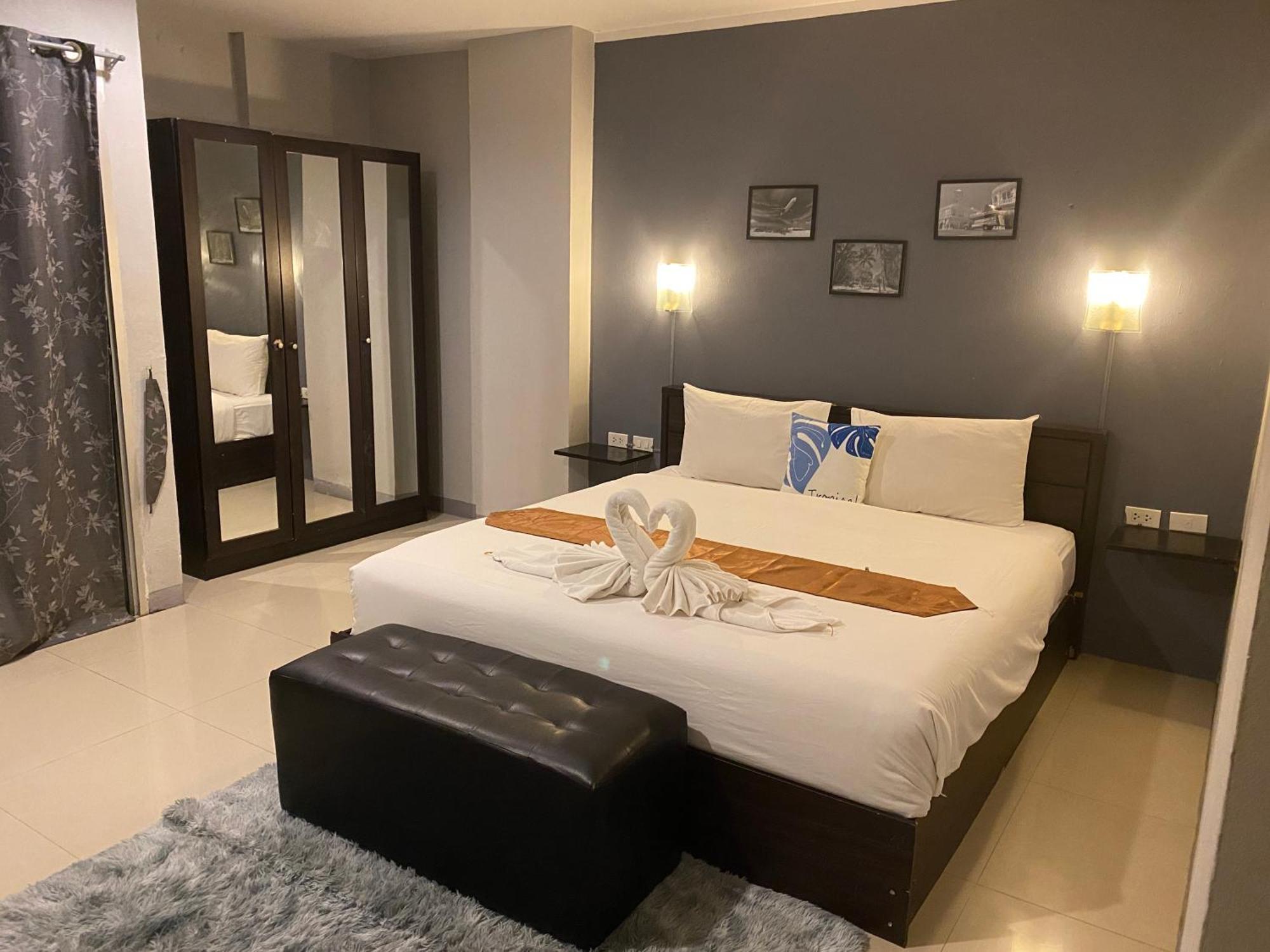 Holiday Home Patong Esterno foto