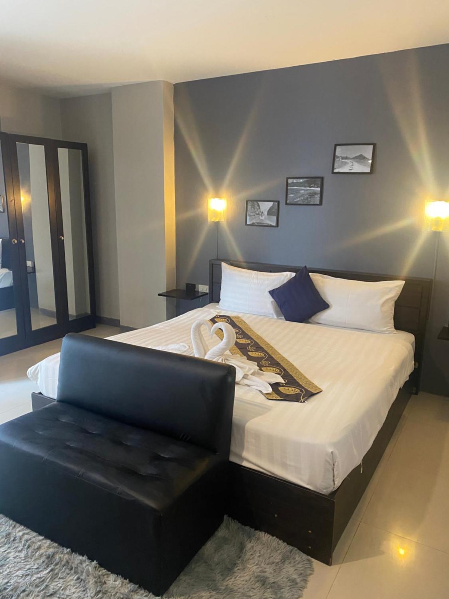 Holiday Home Patong Esterno foto