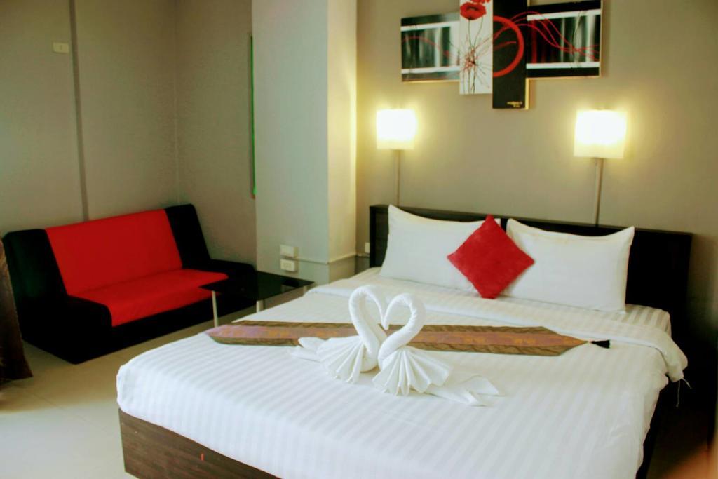Holiday Home Patong Esterno foto